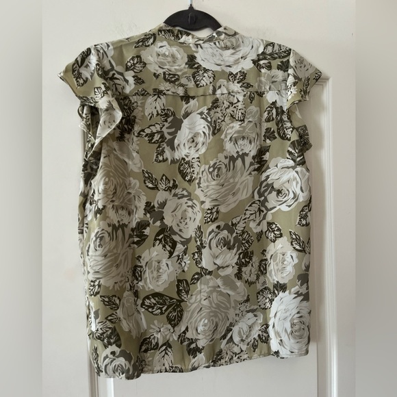 T Tahari Floral Ruffle Blouse - Olive and White Women’s Size Medium - Picture 7 of 16